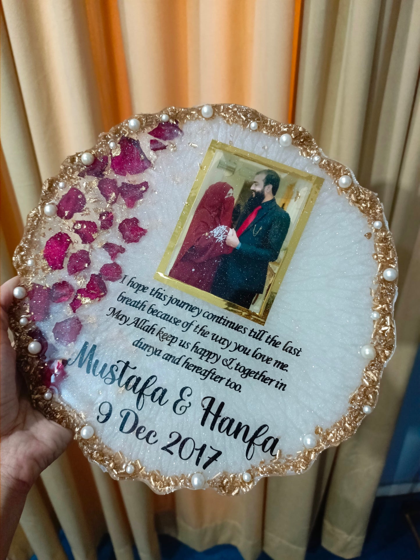 Customized 10 Inches Resin Plaque with Picture Preservation | Couple Picture Variant